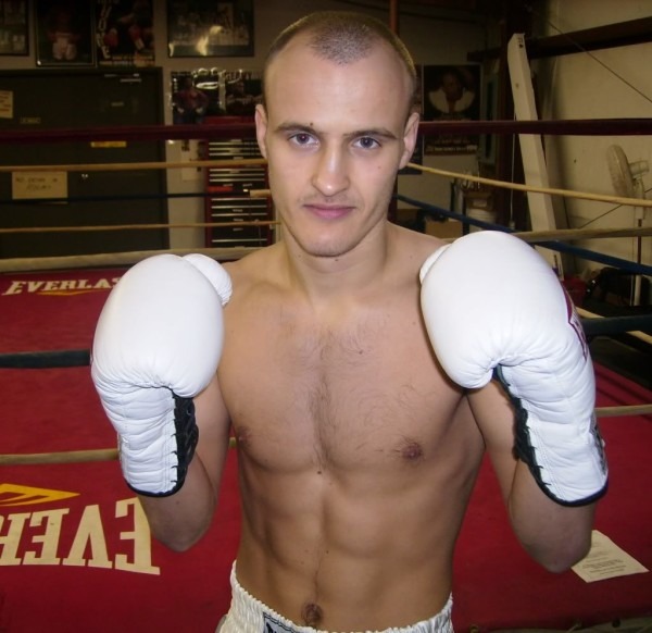 Via Bleacher Report: Evgeny Gradovich vs. Mauricio Munoz Preview