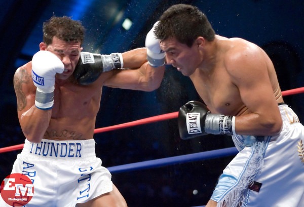 Boxing - Arturo Gatti vs Carlos Baldomir - Welterweight Championship - Boardwalk Hall, Atlantic City, NJ