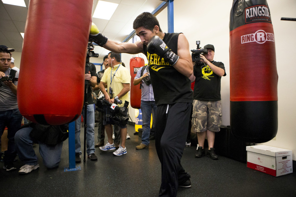 Leo Santa Cruz