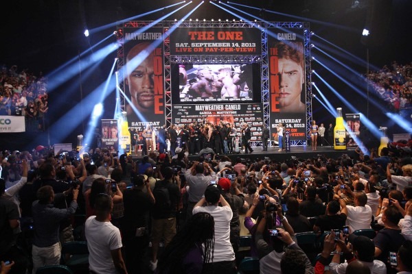 001 Mayweather vs Canelo wide shot IMG_0151