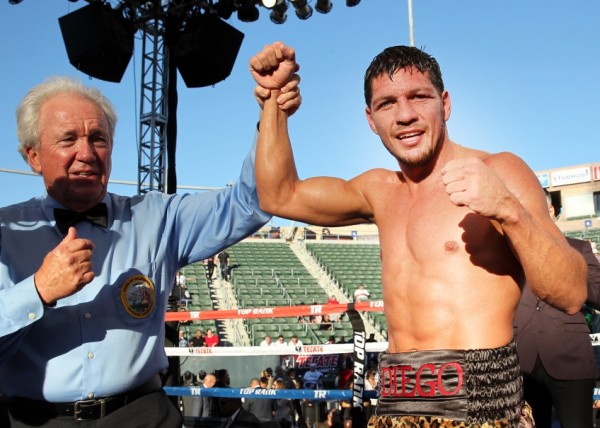 Q&A with Super Featherweight Contender Diego Magdaleno