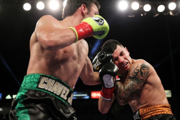 Chavez-ChrisFarina-FightNight3