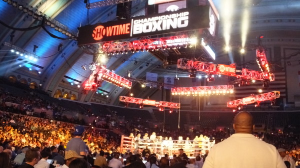 Photo Gallery: Bernard Hopkins vs. Karo Murat II