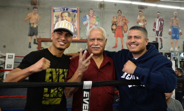 Mikey Garcia - Gene Blevins6