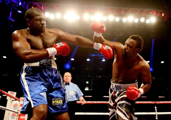 Dereck Chisora - Scott Heavey11