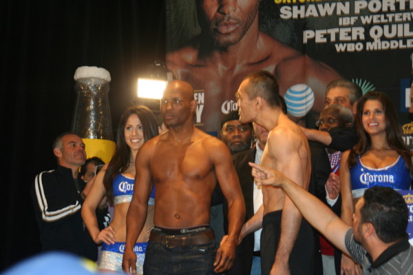 Hopkins Shumenov - Alex Burgos - Round By Round Boxing (6)