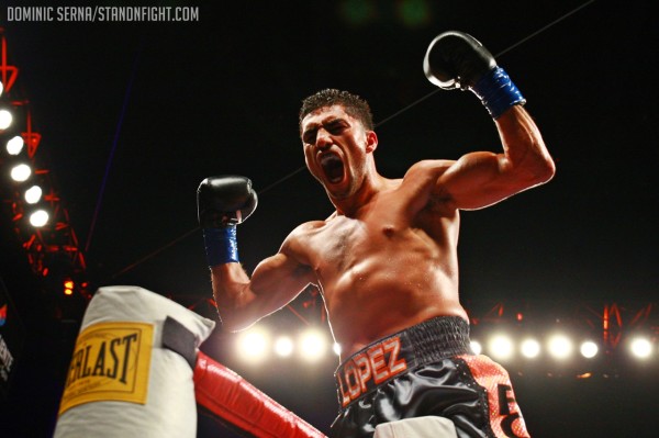 Josesito Lopez Scores TKO Over Aaron Martinez