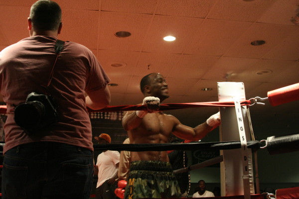 Mike Reed Scores Impressive TKO Victory at Rosecroft