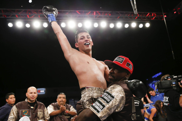 Hugo Centeno Brutally KOs Immanuwel Aleem