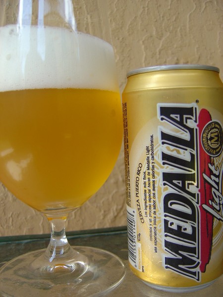 Medalla Light