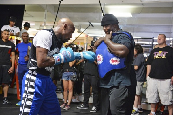 Photo Gallery | Floyd Mayweather Media Day