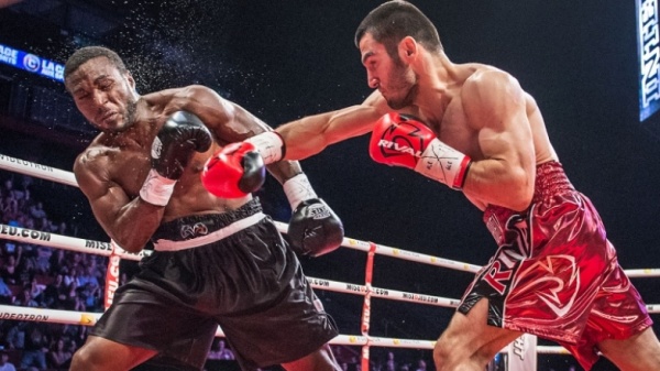 artur-beterbiev-vs-tavoris-cloud2 Vincent Ethier