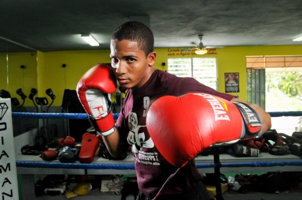 Photo Gallery | Felix Verdejo Works Out in Preparation for Philly Bout