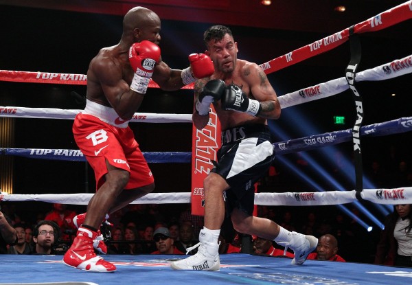 Tim Bradley vs. Diego Chaves - CHris Farina