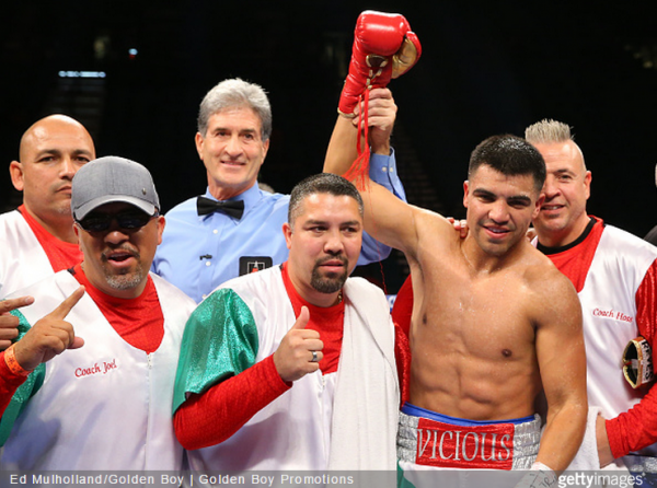 Victor Ortiz Manny Perez - Ed Mulholland Golden Boy Getty Images 2