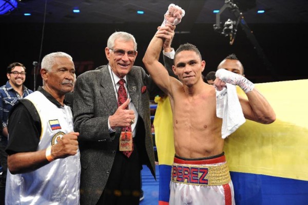 Darleys Perez Retains WBA Crown