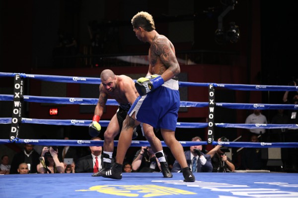 Photo Gallery | Shane Mosley Jr. vs. Rafael Machado