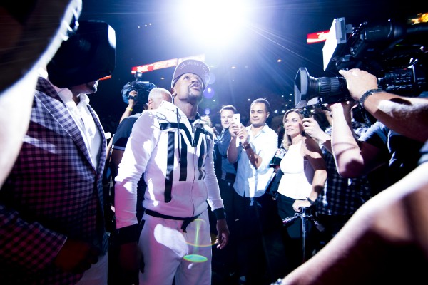 Video | HBO Boxing News: Floyd Mayweather Arrival