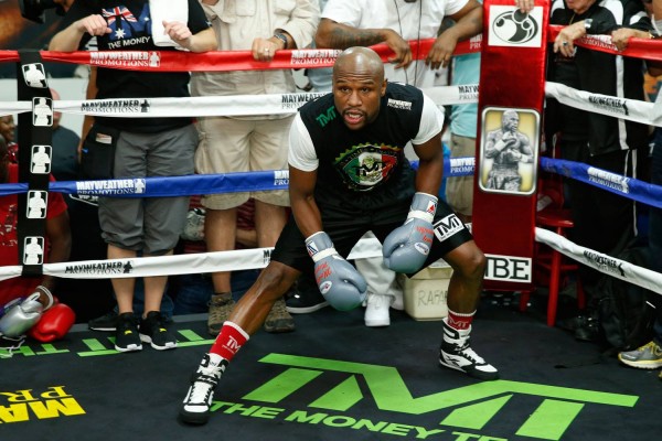 Video | Mayweather vs. Pacquiao: A Game of Chess
