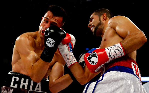 Sadam Ali Outboxes Francisco Santana to Decision Win