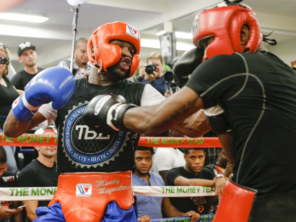 Floyd Mayweather Media Workout Quotes & Photos