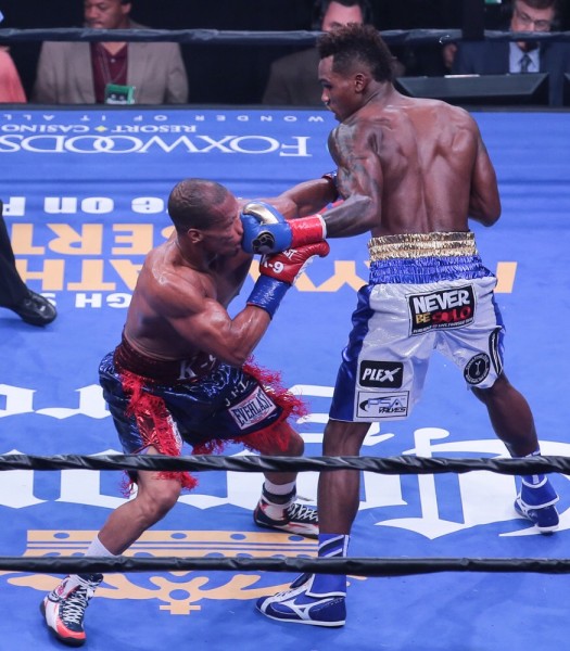 Jermall Charlo Blasts Cornelius Bundrage in 3, Wins IBF Title