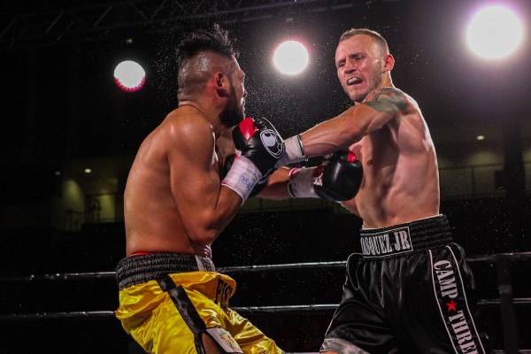 Sammy Vasquez Dominates and Stops Jose Lopez in 5