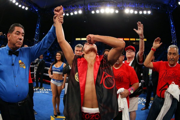 Orozco Defeats Soto to Remain Unbeaten