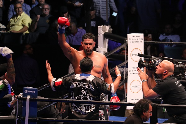 Dominic Breazeale Digs Deeps to Knock out Izu Ugonoh in 5