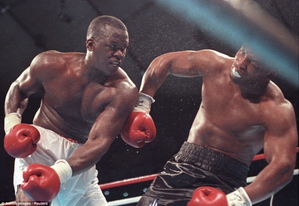 Mike Tyson Buster Douglas - Action images Reuters