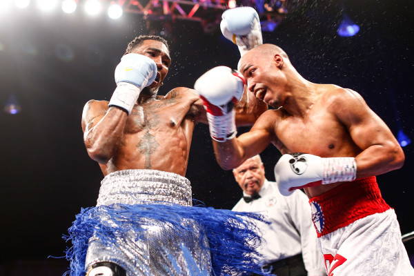 Robert Easter Blasts Algenis Mendez In Broner-Theophane Co-Featured Bout