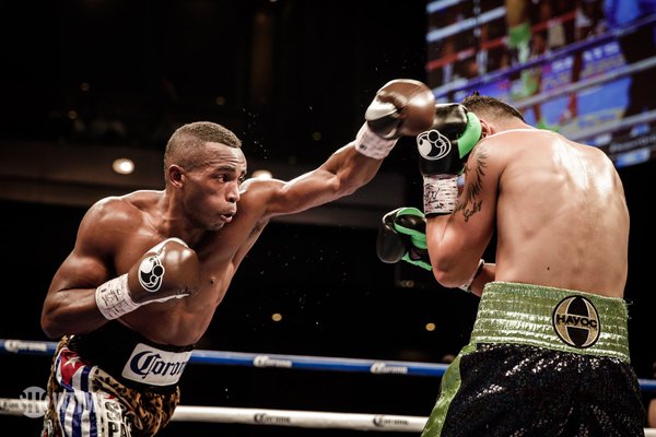 Lara Retains Title, but Doesn’t Impress Against Martirosyan