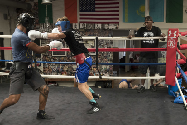 Taras Shelestyuk sparring