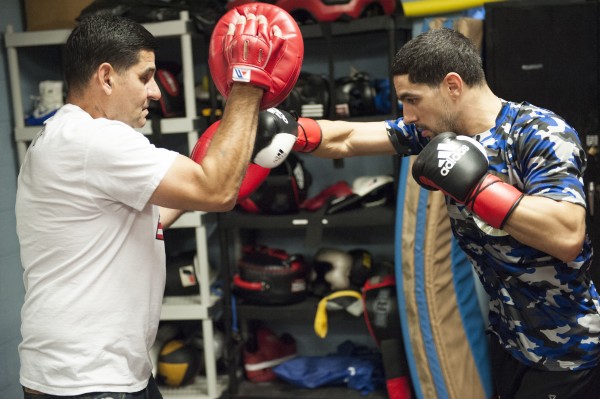 fight-week-media-workout_11_12_2016_workout_darryl-cobb-_-king_s-promotions-_premier-boxing-champions-1