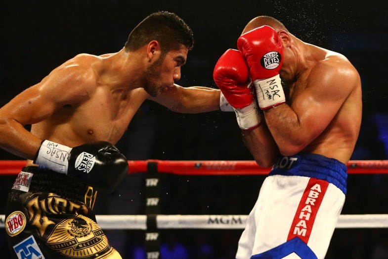 Gilberto Ramirez Wins Univision’s 2016 Boxer of the Year