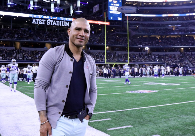 Miguel Cotto Inks Multifight Deal with Golden Boy Promotions