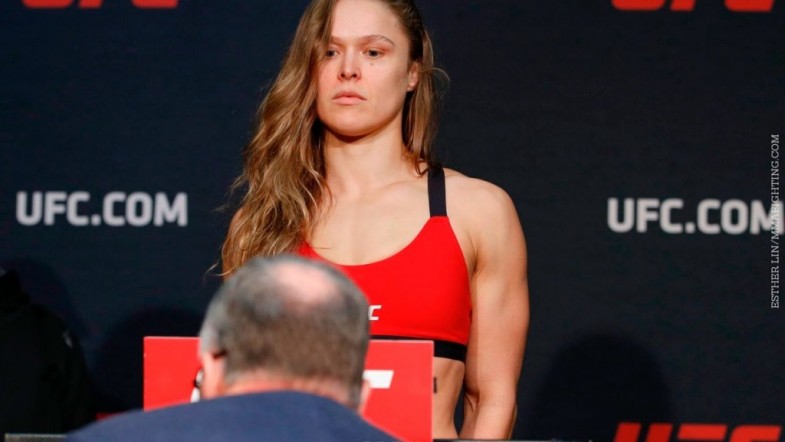 UFC 207 Official Weigh-Ins [Video]