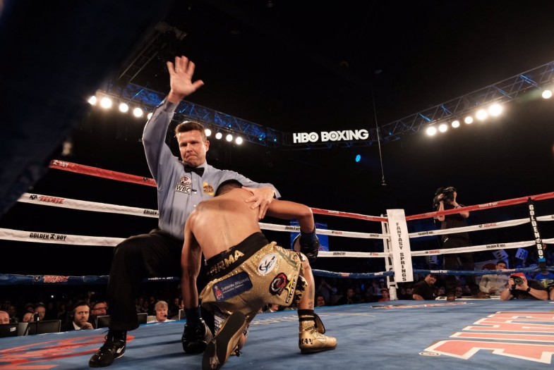 Takashi Miura Stops Miguel Roman in Round 12