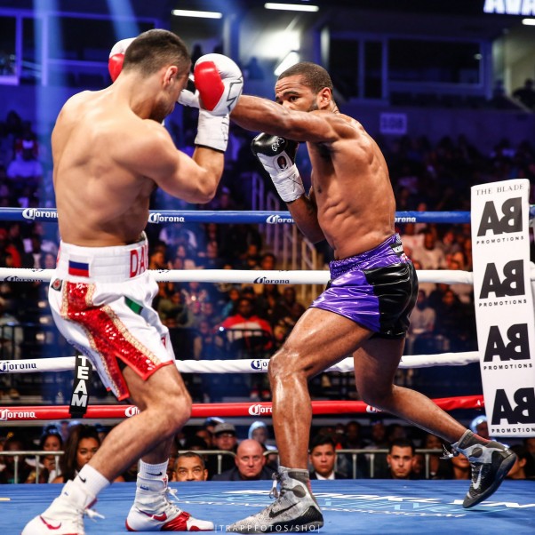 Lamont Peterson David Avanesyan Stephanie Trapp