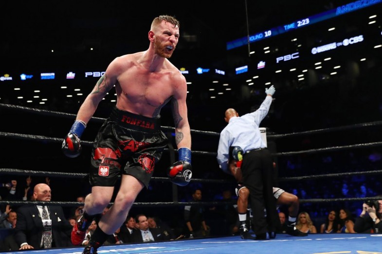 Fonfara Stops Dawson in Round 10