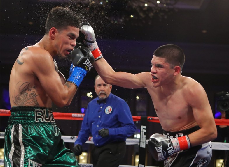 Diego De La Hoya Scores Decision Victory against Erik Ruiz