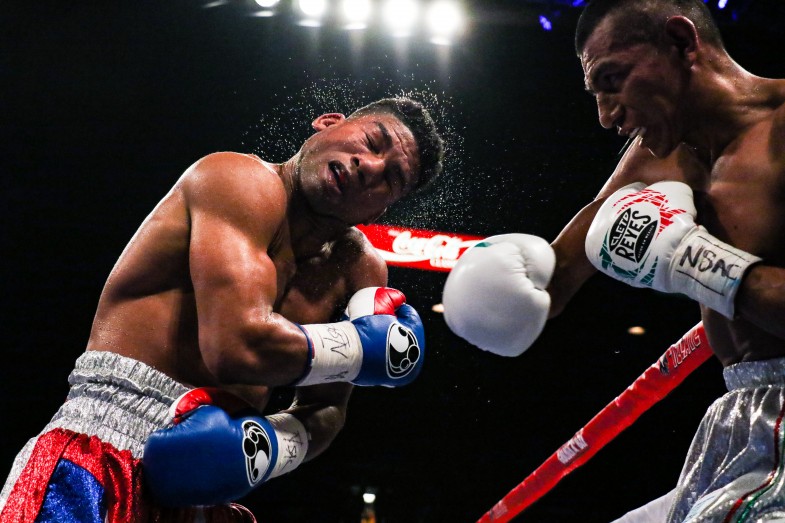 Castellanos Drops Gamboa Twice, Retires Him in 7