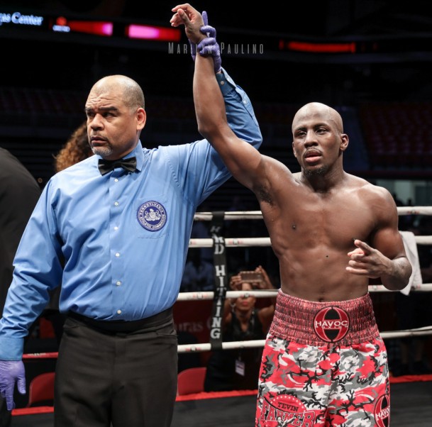 Photo Gallery | Tevin Farmer vs. Arturo Santos Reyes Fight Night