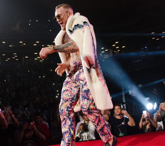 Conor McGregor Confident He’ll Stop Floyd Mayweather in 2