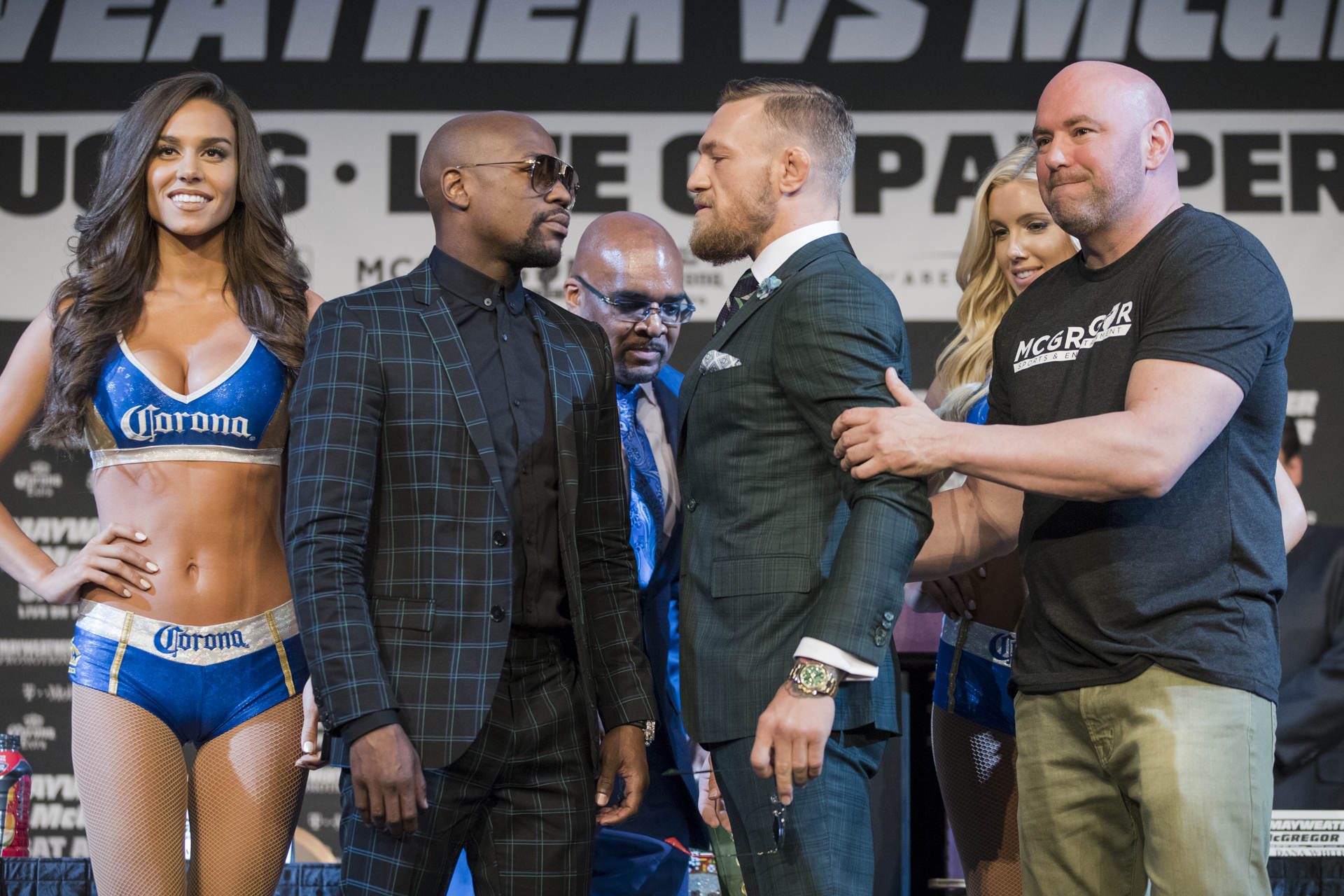 Mayweather Loses to MacTalk and Social Buzz in a Digital Realm Battle Against McGregor