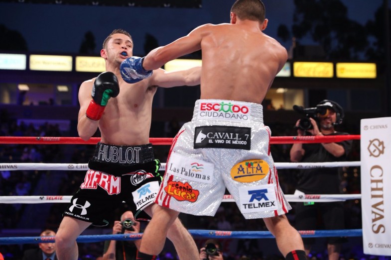 Juan Francisco Estrada Edges Carlos Cuadras in Exciting Scrap