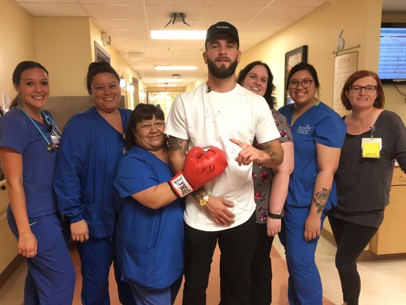 Caleb Plant Visits Sunrise Children’s Hospital