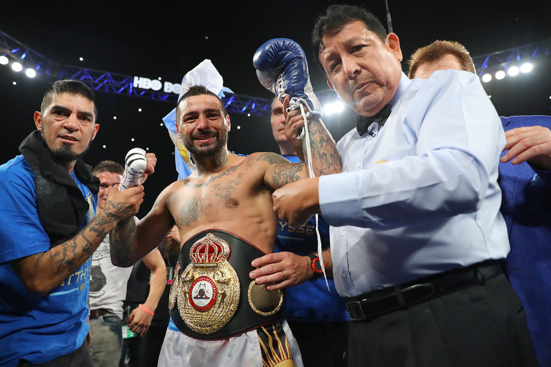 Photos | Lucas Matthysse KOs Tewa Kiram in Round 8