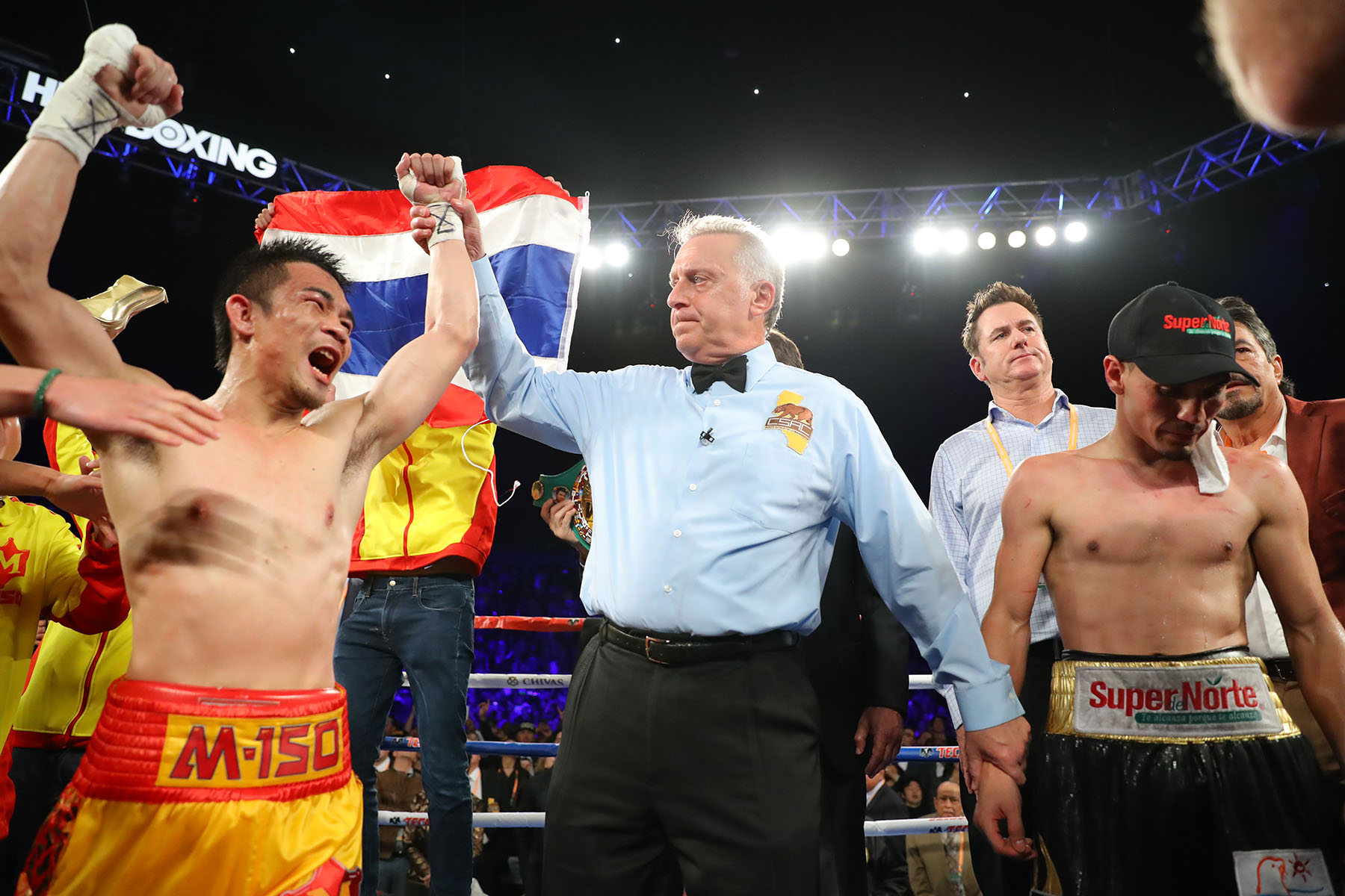 Sor Rungvisai Retains Title in Entertaining Fight with Estrada