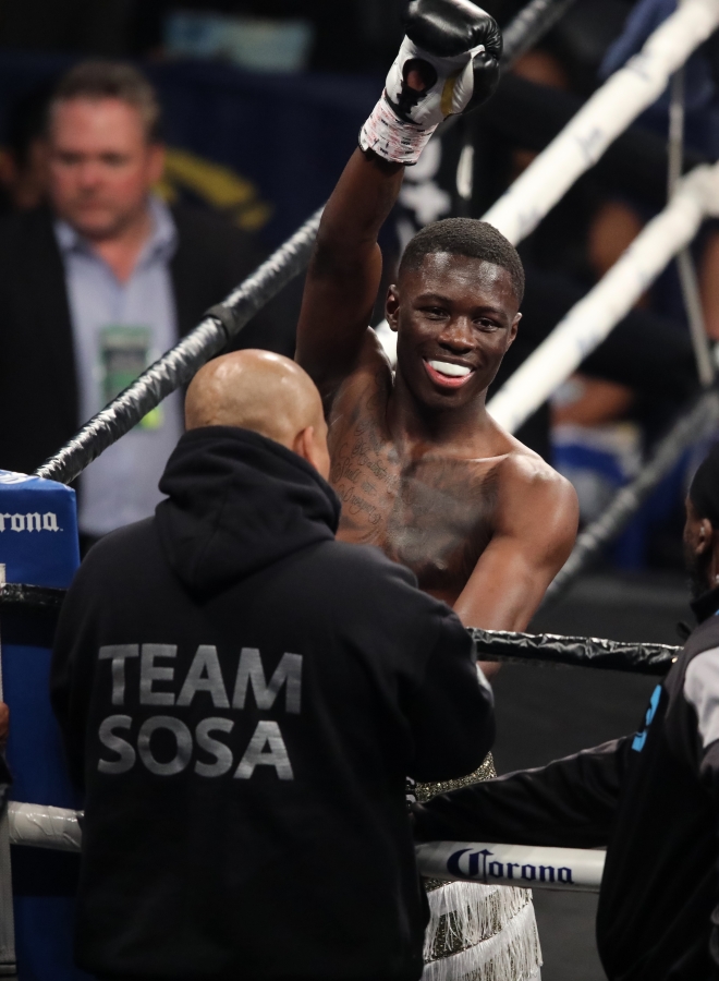 Richardson Hitchins Destroys Charneco in One Round on the Broner-Vargas Undercard